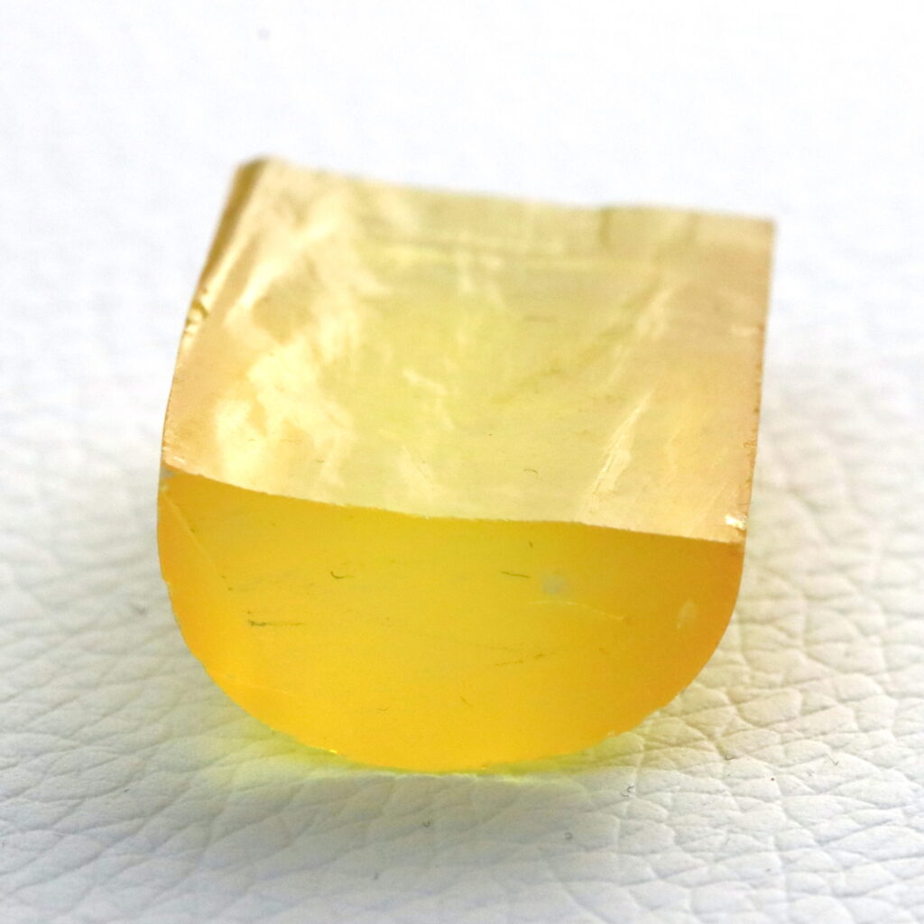 Synthetischer Gelber Saphir