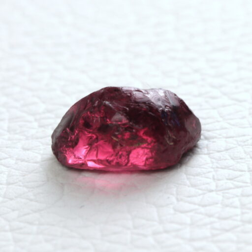 Rhodolite Garnet · Facet Rough · 6.2 ct · Untreated