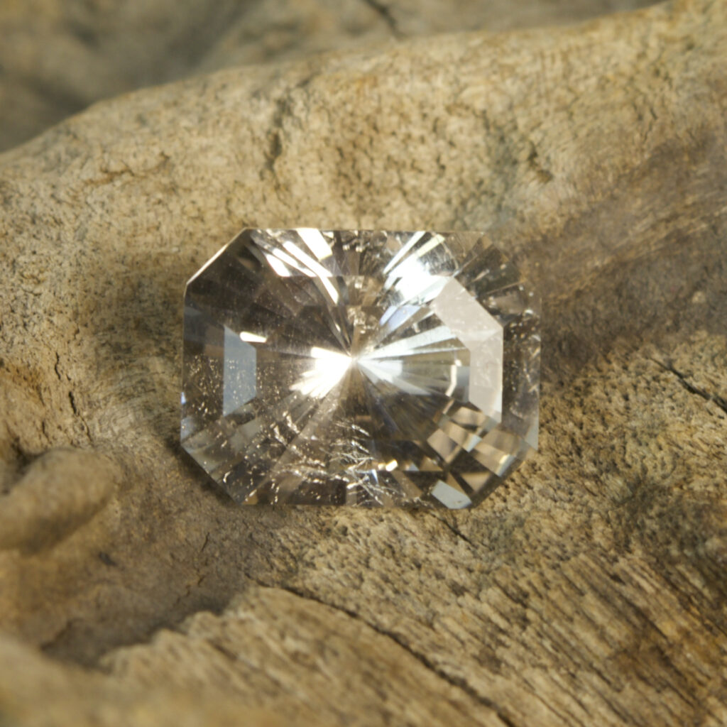 Radiant Emerald Colorless